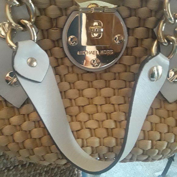 MICHAEL KORS STRAW PURSE - Picture 8 of 8